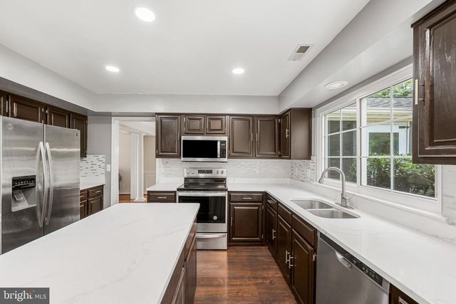 2985 MARSH HAWK DR, Waldorf, MD 20603