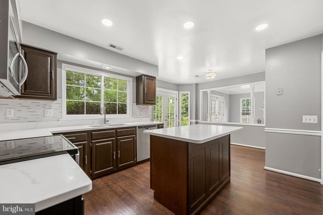 2985 MARSH HAWK DR, Waldorf, MD 20603