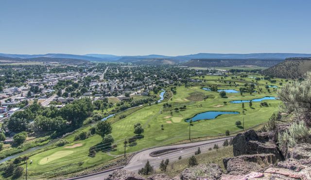 1472 NE Whistle Way, Prineville, OR 97754