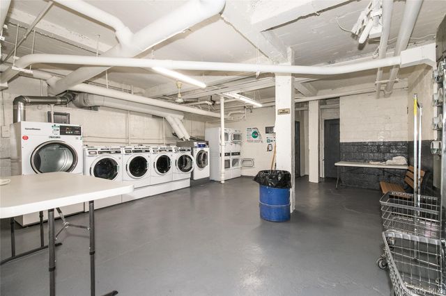 83-06 Vietor Avenue 4R, Elmhurst, NY 11373