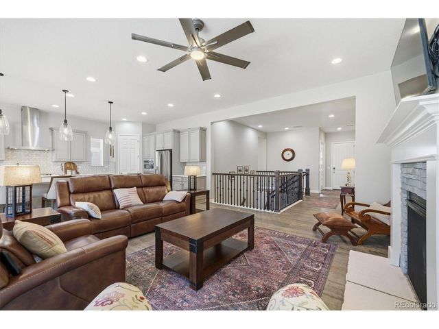 9035 Basalt Ln, Littleton, CO 80125