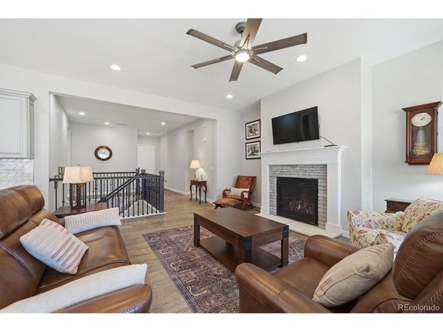 9035 Basalt Ln, Littleton, CO 80125