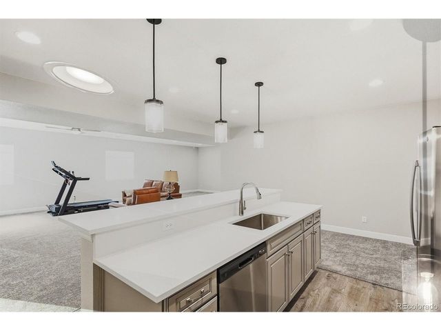 9035 Basalt Ln, Littleton, CO 80125