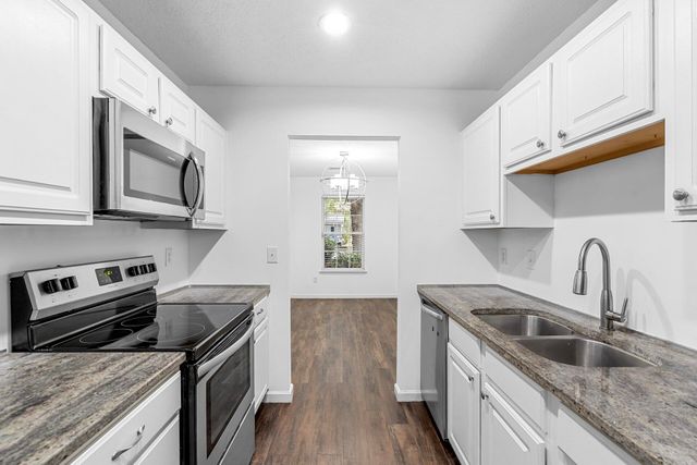 1262 Apex Lane, Charleston, SC 29412