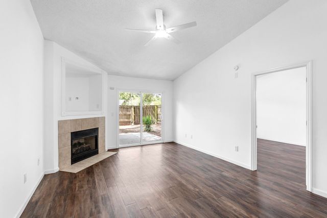 1262 Apex Lane, Charleston, SC 29412