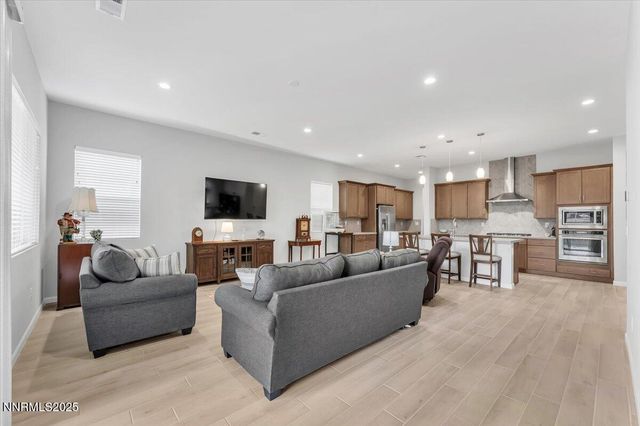 2285 Jagged Peak Lane, Sparks, NV 89436