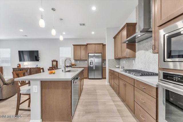 2285 Jagged Peak Lane, Sparks, NV 89436