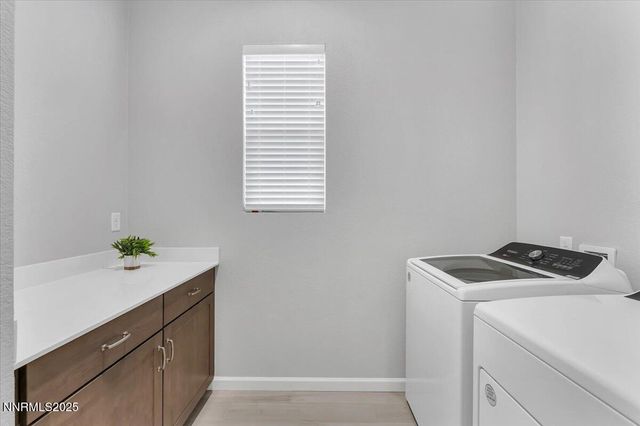 2285 Jagged Peak Lane, Sparks, NV 89436