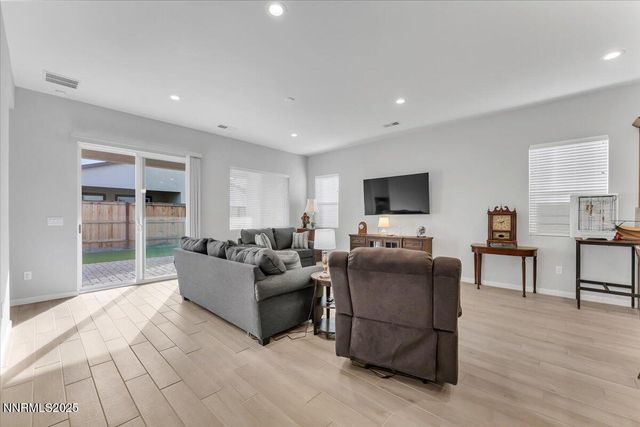 2285 Jagged Peak Lane, Sparks, NV 89436