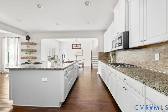 5812 Swift Fox Dr, Moseley, VA 23120
