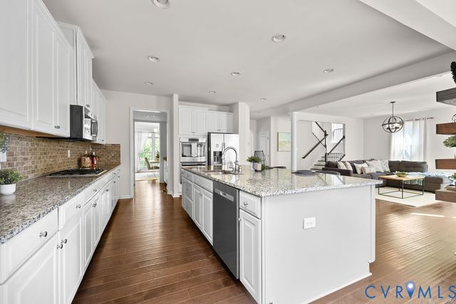 5812 Swift Fox Dr, Moseley, VA 23120
