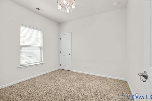 5812 Swift Fox Dr, Moseley, VA 23120