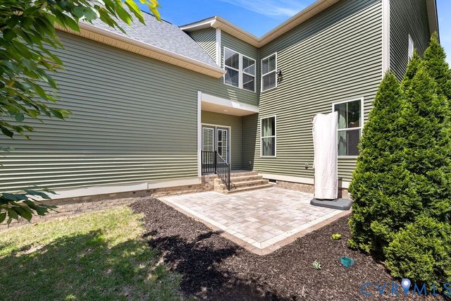 5812 Swift Fox Dr, Moseley, VA 23120
