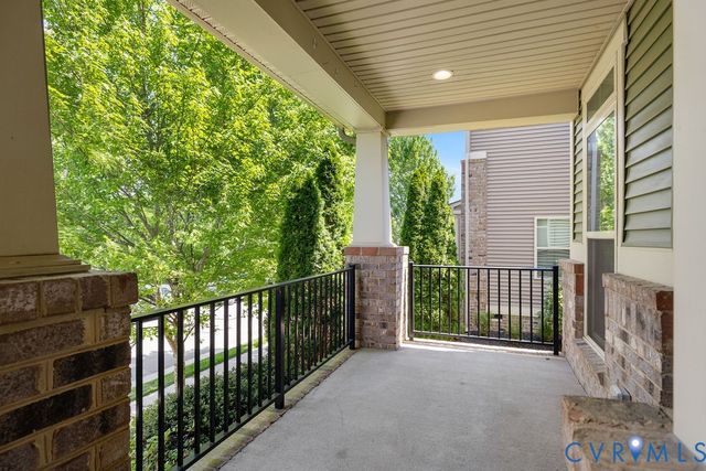 5812 Swift Fox Dr, Moseley, VA 23120