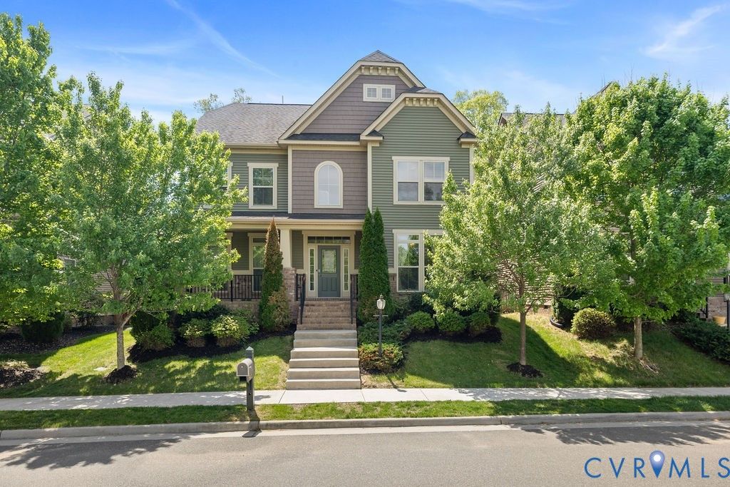 5812 Swift Fox Dr, Moseley, VA 23120