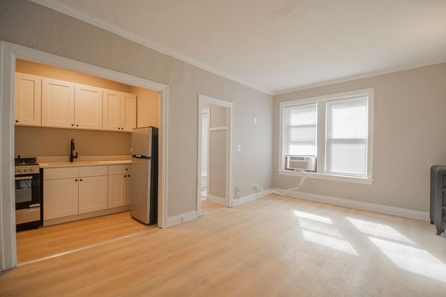 1414 W Pratt Boulevard 304, Chicago, IL 60626