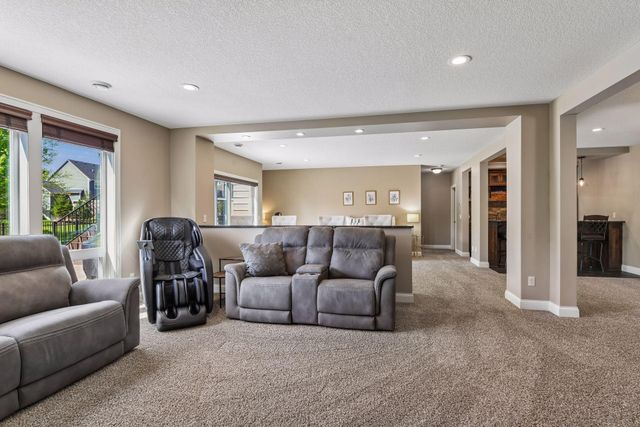 5990 Black Oaks Lane N, Plymouth, MN 55446