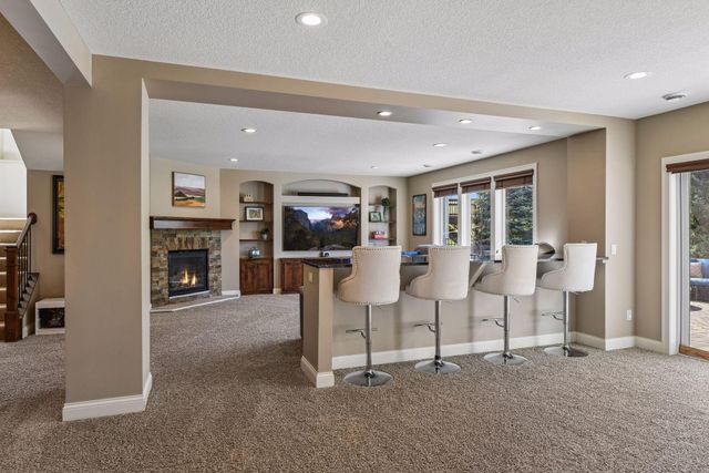 5990 Black Oaks Lane N, Plymouth, MN 55446