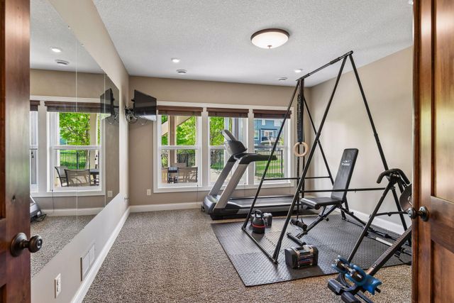 5990 Black Oaks Lane N, Plymouth, MN 55446