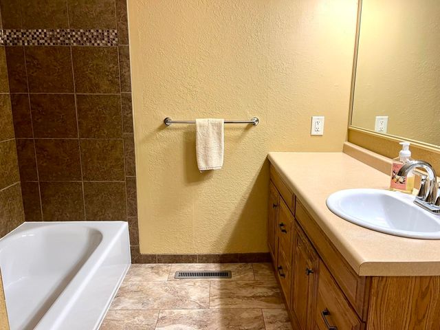 3402 S Hiram, Wichita, KS 67217