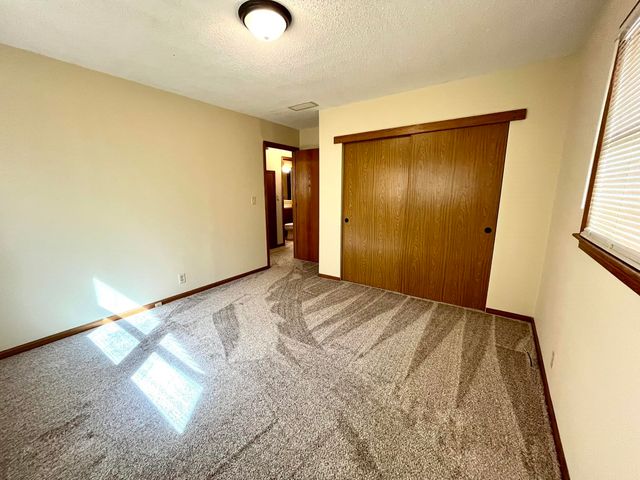 3402 S Hiram, Wichita, KS 67217