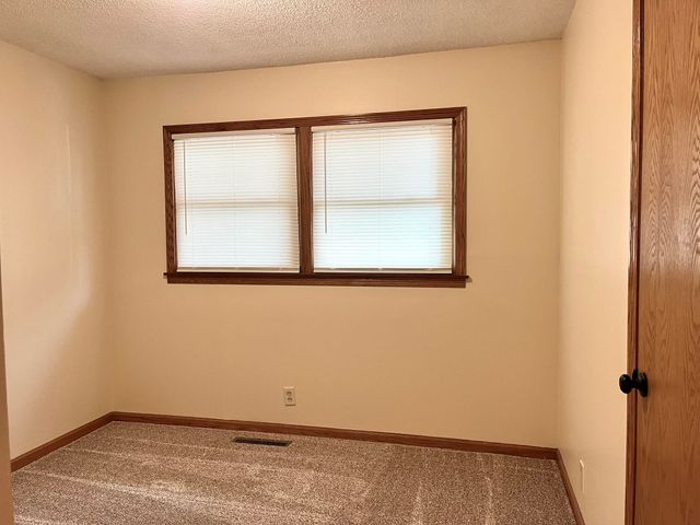 3402 S Hiram, Wichita, KS 67217