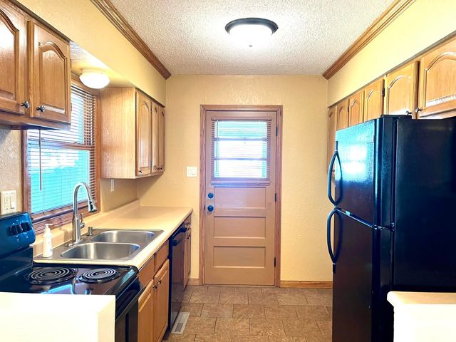 3402 S Hiram, Wichita, KS 67217