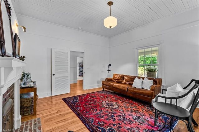 413 Mountain Street, Kernersville, NC 27284