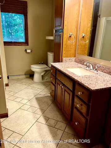 13708 Oneida Road, Grand Ledge, MI 48837