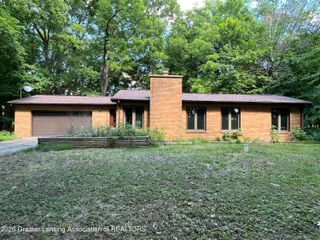 13708 Oneida Road, Grand Ledge, MI 48837