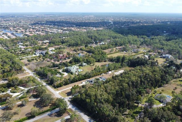 Spanish Oaks LN, Naples, FL 34119