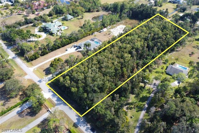 Spanish Oaks LN, Naples, FL 34119