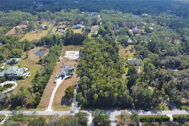 Spanish Oaks LN, Naples, FL 34119