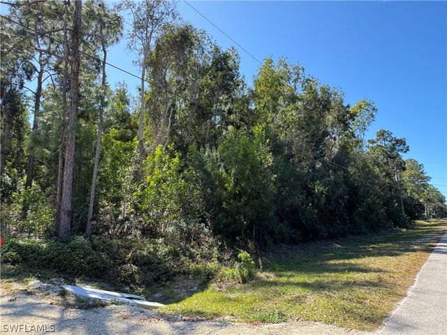 Spanish Oaks LN, Naples, FL 34119