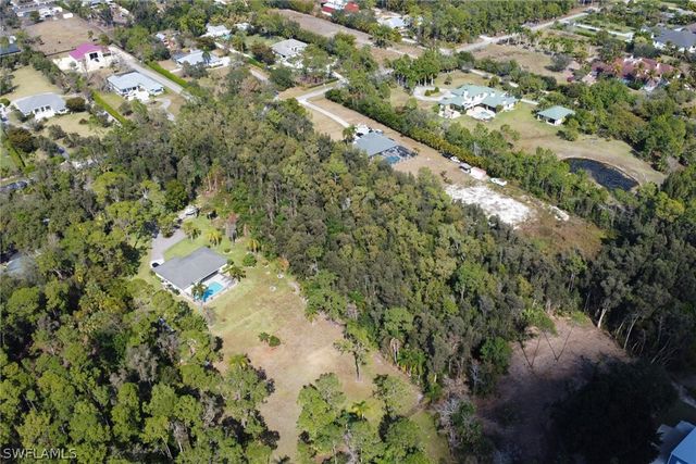 Spanish Oaks LN, Naples, FL 34119