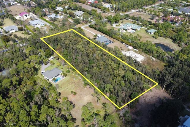 Spanish Oaks LN, Naples, FL 34119