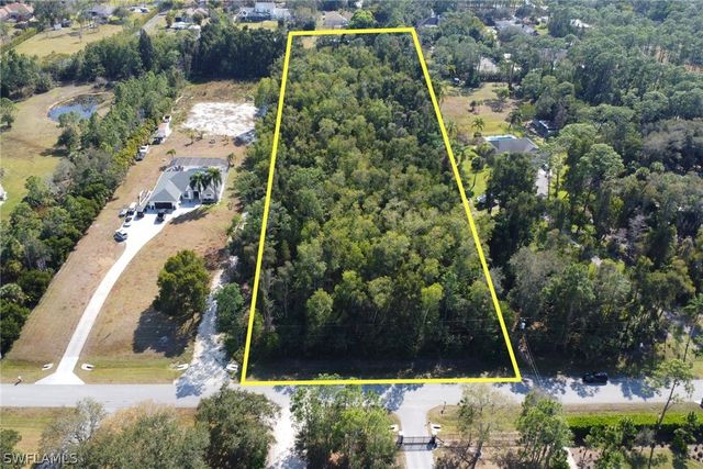 Spanish Oaks LN, Naples, FL 34119