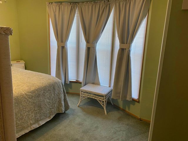 27 Stacey Avenue, Seabrook, NH 03874