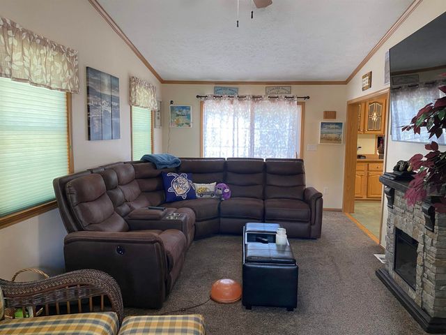 27 Stacey Avenue, Seabrook, NH 03874