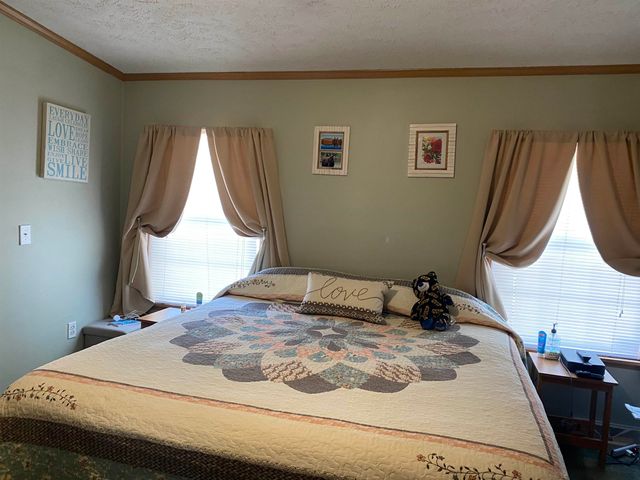 27 Stacey Avenue, Seabrook, NH 03874