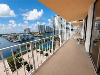 290 174th St 1005, Sunny Isles Beach, FL 33160