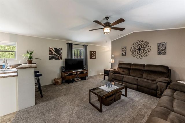 1220 Fm 222 Loop N, Coldspring, TX 77331