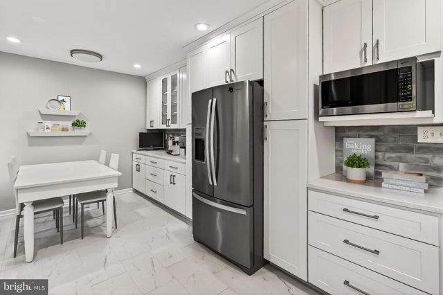 9715 DE PAUL DR, Bethesda, MD 20817