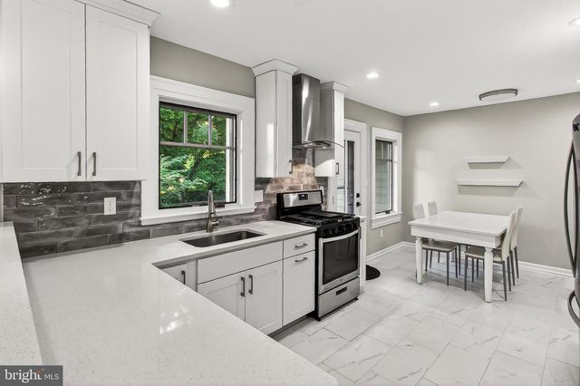 9715 DE PAUL DR, Bethesda, MD 20817