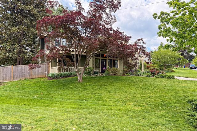 9715 DE PAUL DR, Bethesda, MD 20817