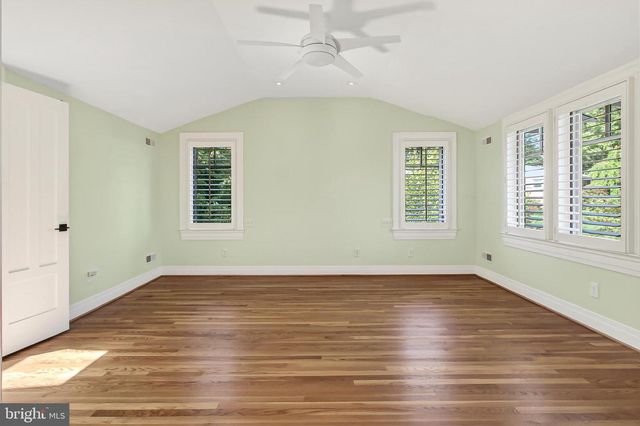 9715 DE PAUL DR, Bethesda, MD 20817