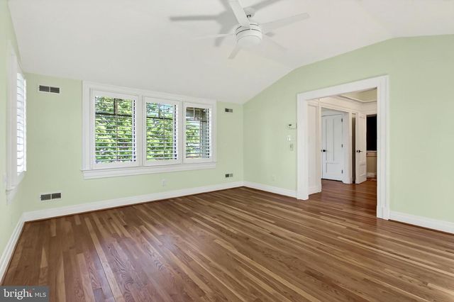9715 DE PAUL DR, Bethesda, MD 20817