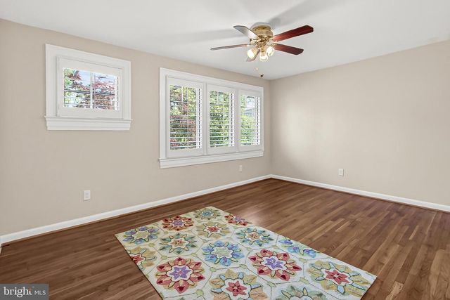 9715 DE PAUL DR, Bethesda, MD 20817