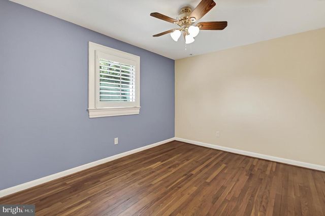9715 DE PAUL DR, Bethesda, MD 20817