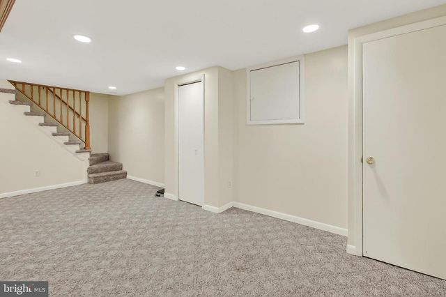 9715 DE PAUL DR, Bethesda, MD 20817
